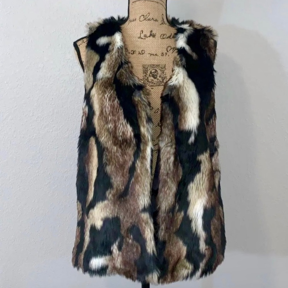 CATHERINE MALANDRINO Animal
Print Open Front Vest M